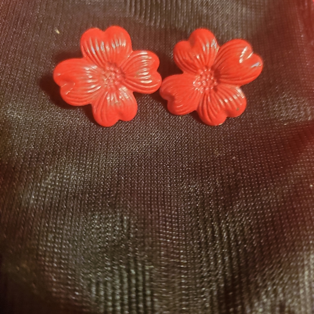 DogWood Bloom Studs